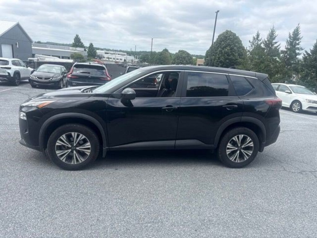 Used 2023 Nissan Rogue SV SUV