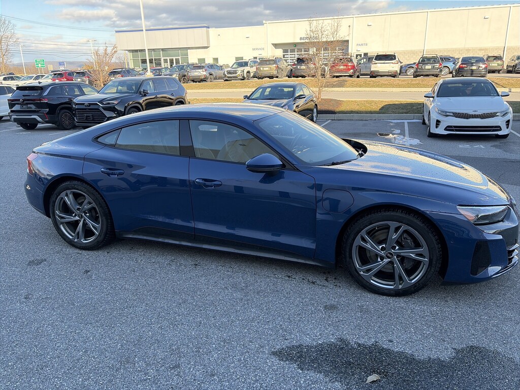 Used 2022 Audi e-tron GT Prestige Sedan