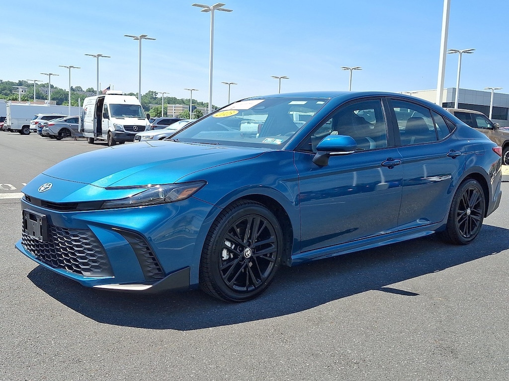 Certified 2025 Toyota Camry SE Sedan