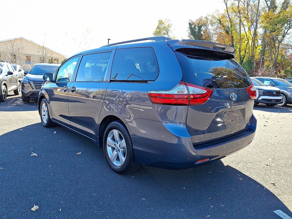 Used 2016 Toyota Sienna LE Van