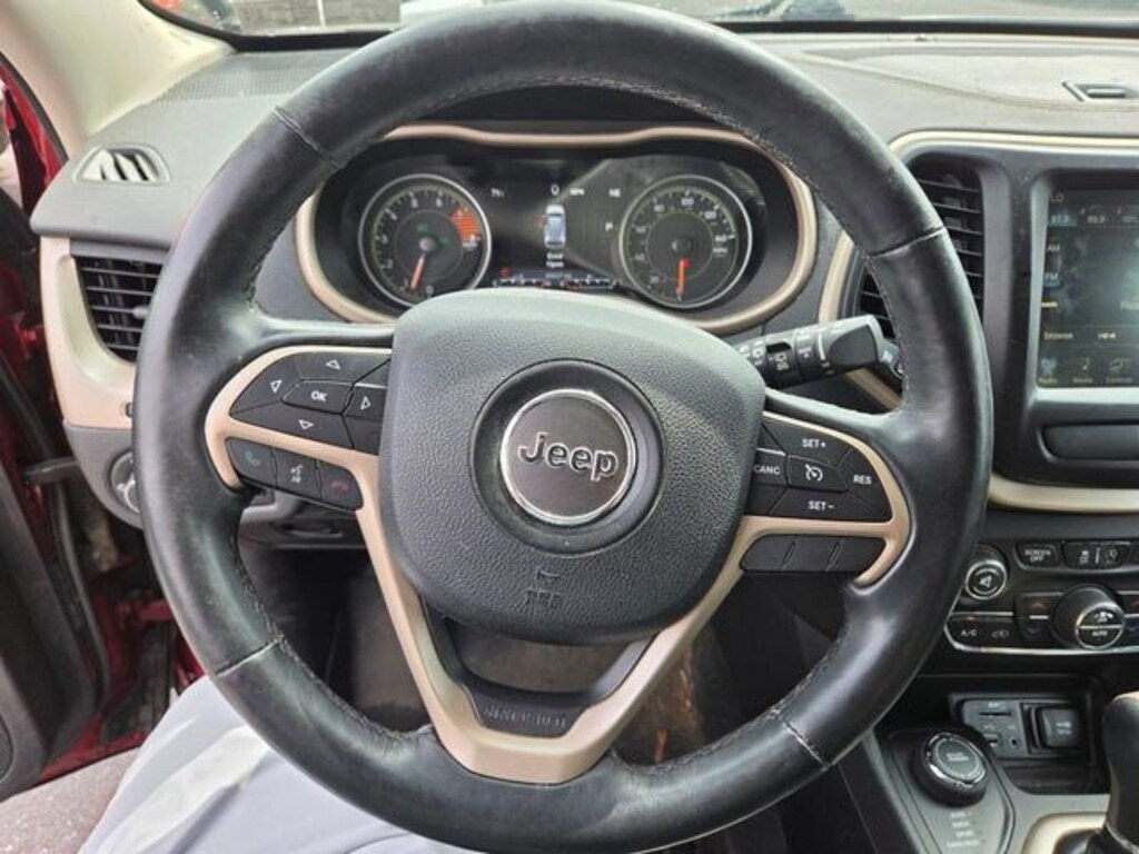 Used 2017 Jeep Cherokee Limited SUV