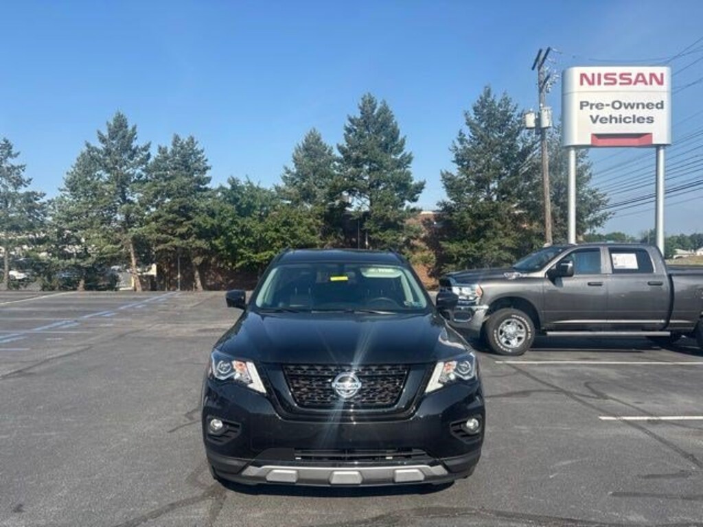 Used 2020 Nissan Pathfinder SL SUV
