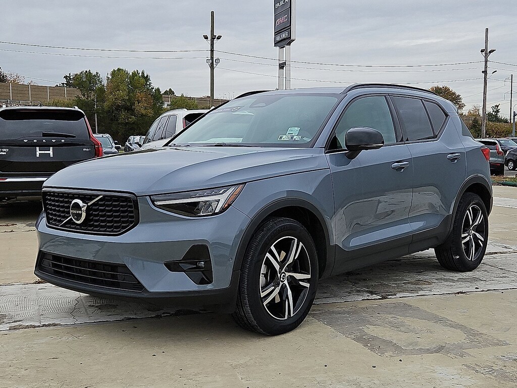 Certified 2023 Volvo XC40 Plus Dark Theme SUV