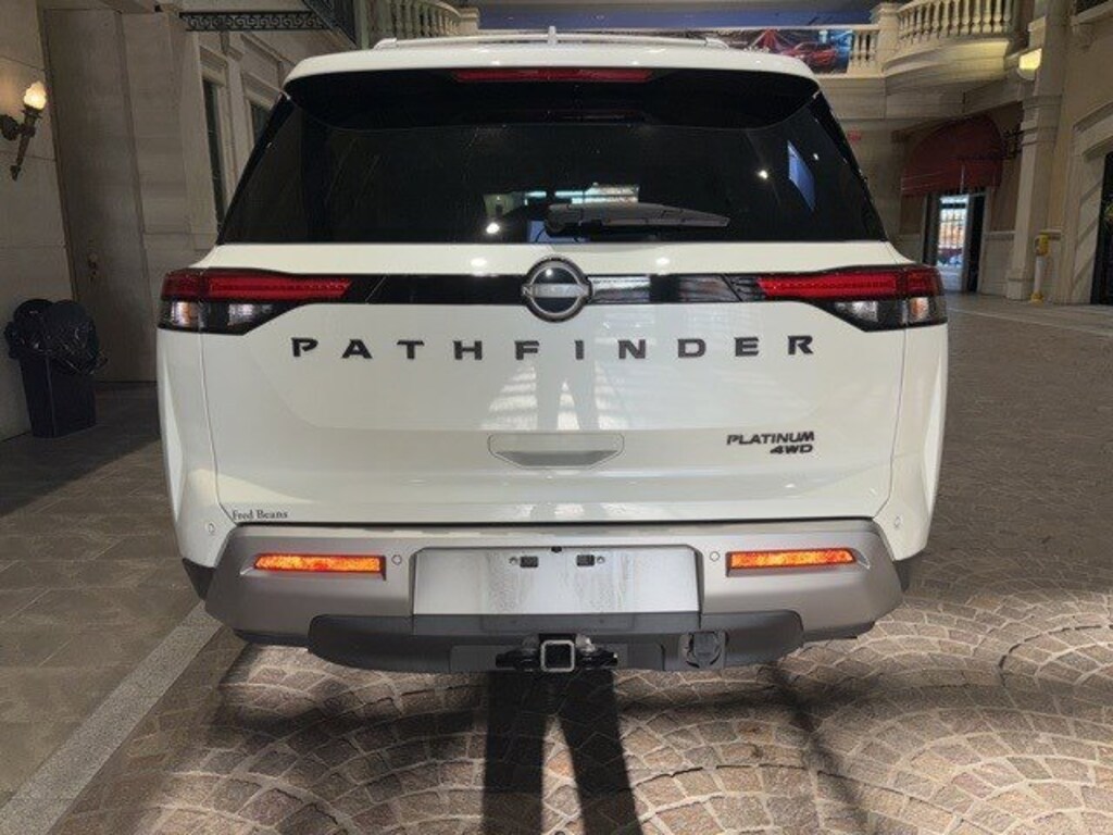 Used 2023 Nissan Pathfinder Platinum SUV