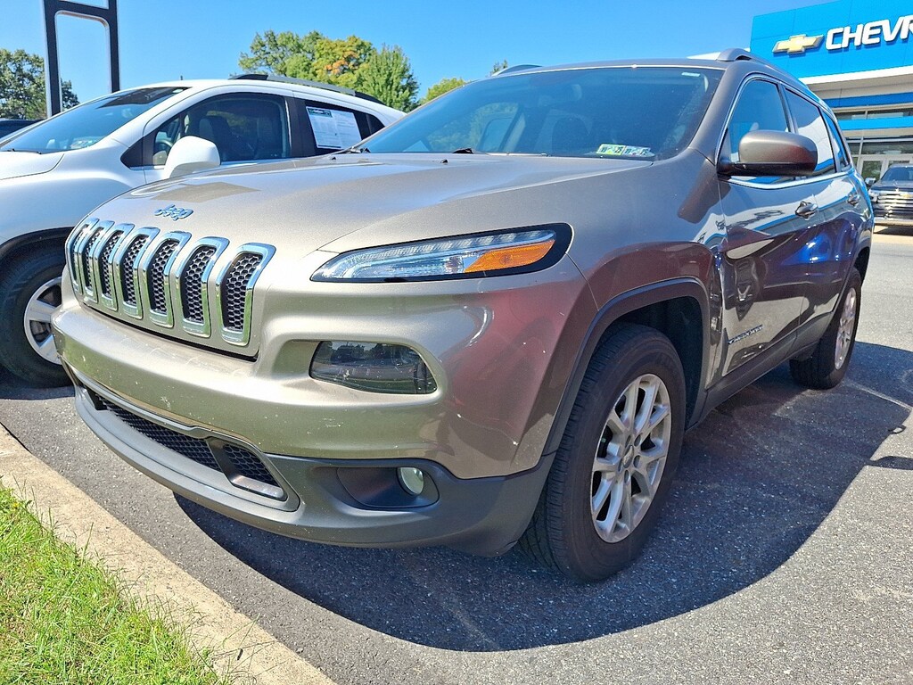 Certified 2017 Jeep Cherokee Latitude SUV