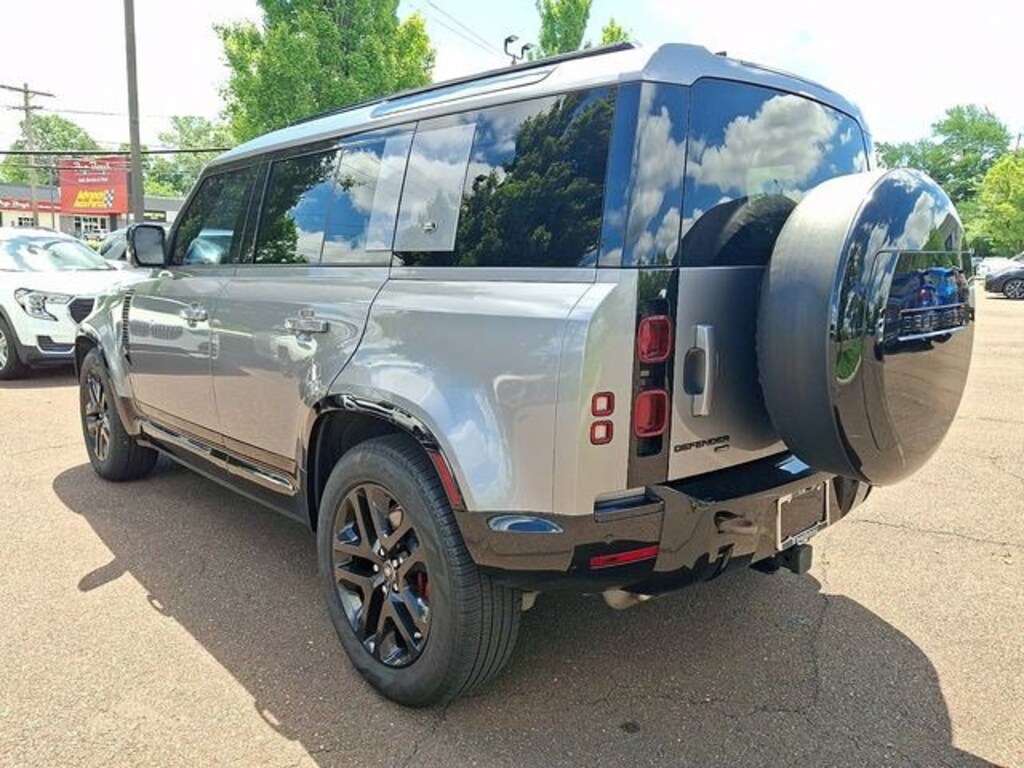Used 2023 Land Rover Defender X-Dynamic SE SUV