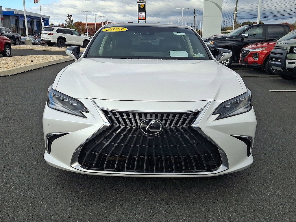 Used 2024 Lexus ES ES 350 Ultra Luxury Sedan