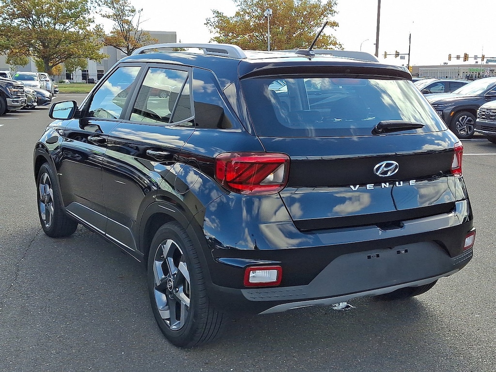 Certified 2023 Hyundai Venue SEL SUV