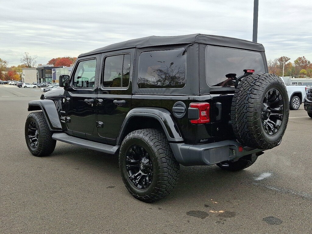 Used 2019 Jeep Wrangler Unlimited Sahara SUV