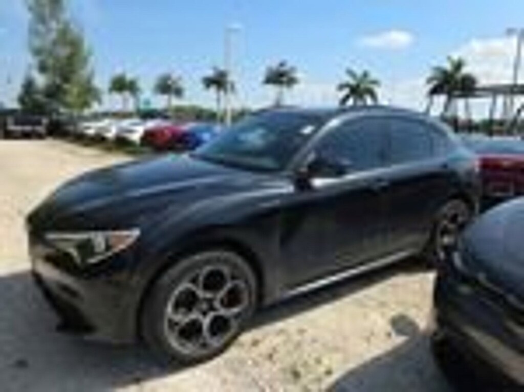 Used 2022 Alfa Romeo Stelvio Veloce SUV