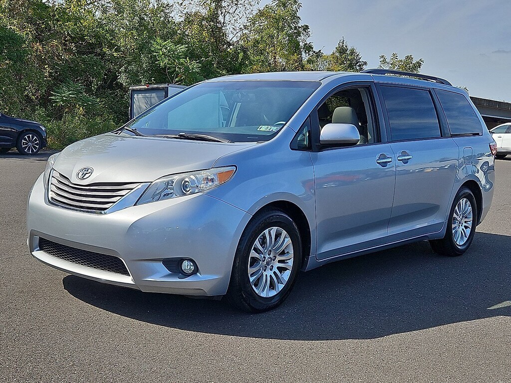 Used 2015 Toyota Sienna L Van