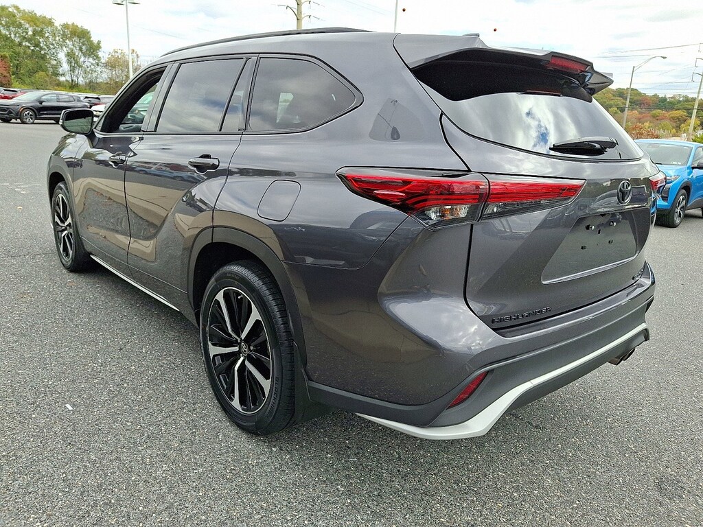 Used 2022 Toyota Highlander XSE SUV