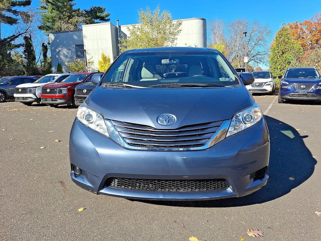 Used 2016 Toyota Sienna LE Van