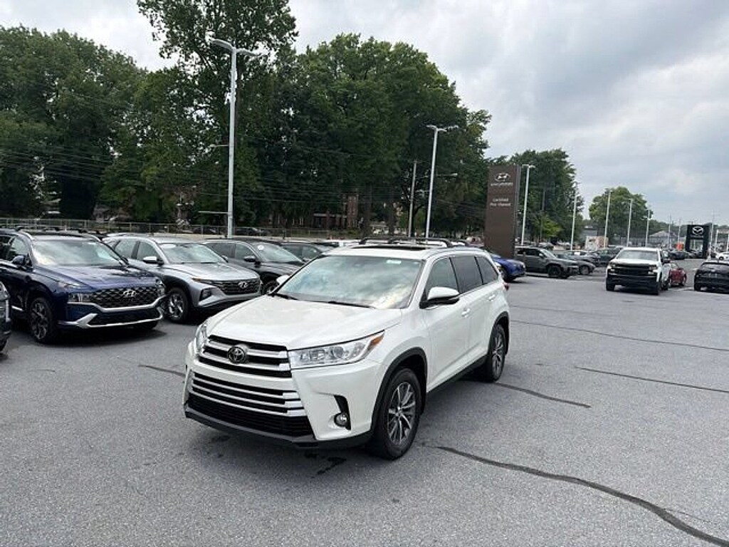 Used 2019 Toyota Highlander XLE SUV