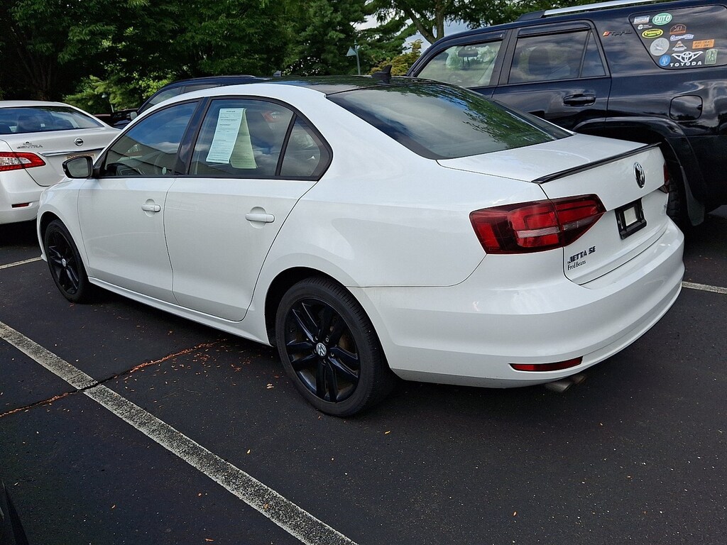 Used 2018 Volkswagen Jetta 1.8T SE Sport Sedan