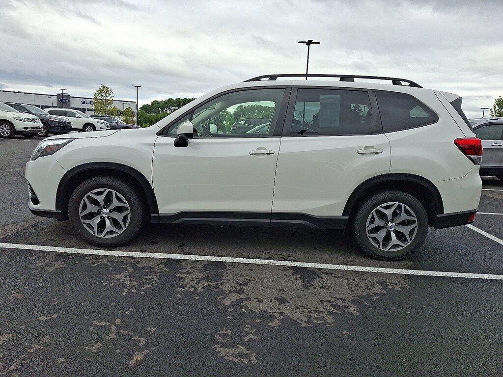 Used 2023 Subaru Forester Premium SUV