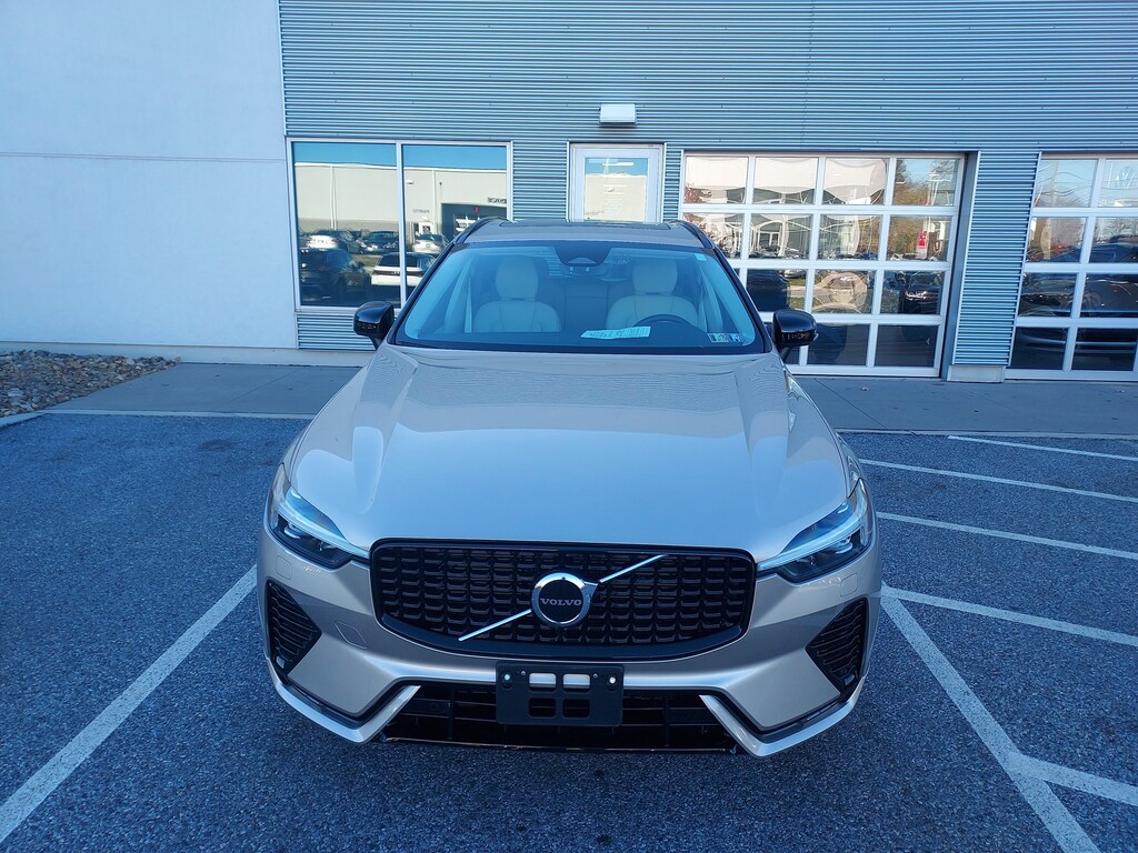 Used 2024 Volvo XC60 Core Dark Theme SUV