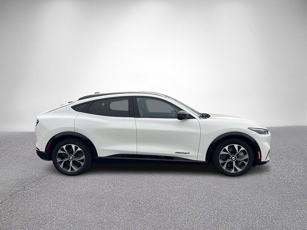Used 2022 Ford Mustang Mach-E Premium SUV