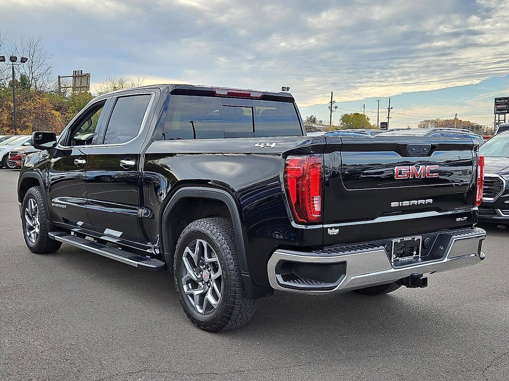 Certified 2022 GMC Sierra 1500 SLT Truck Crew Cab