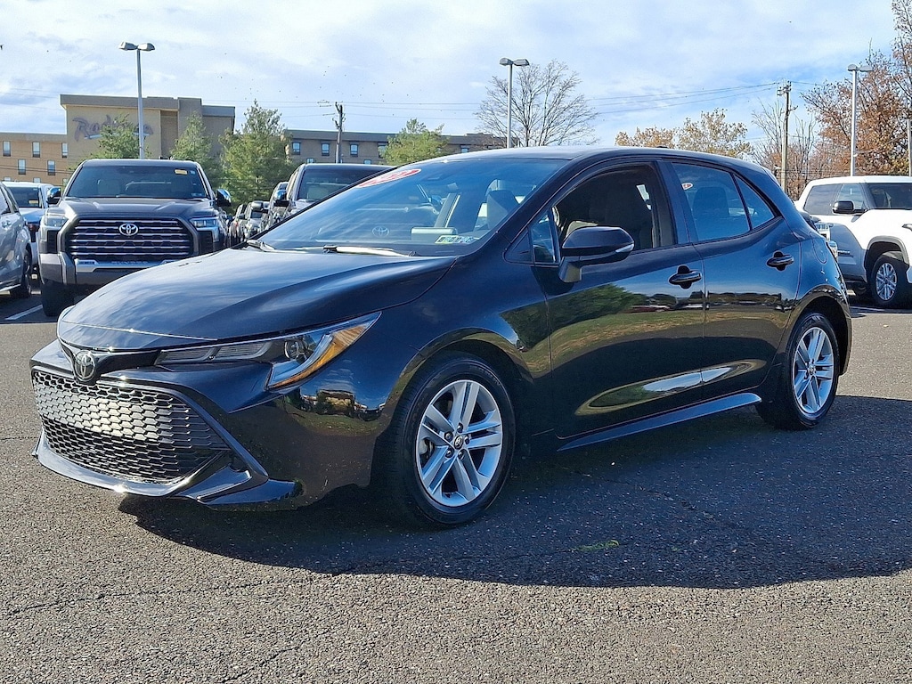 Used 2022 Toyota Corolla Hatchback SE Hatchback
