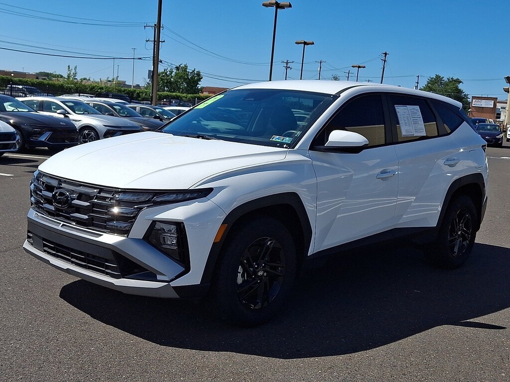 Certified 2025 Hyundai Tucson SE SUV