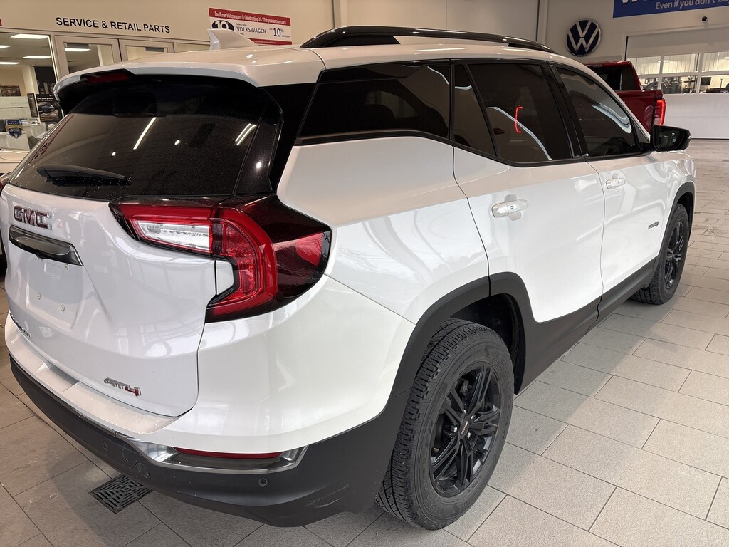 Used 2022 GMC Terrain AT4 SUV