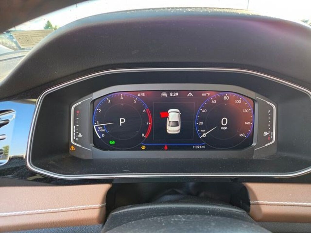 Used 2025 Volkswagen Jetta SEL Sedan