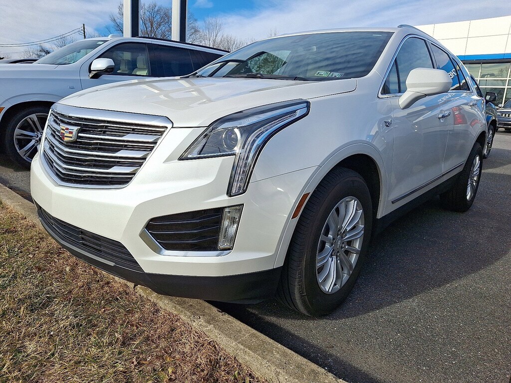 Used 2017 Cadillac XT5 FWD SUV