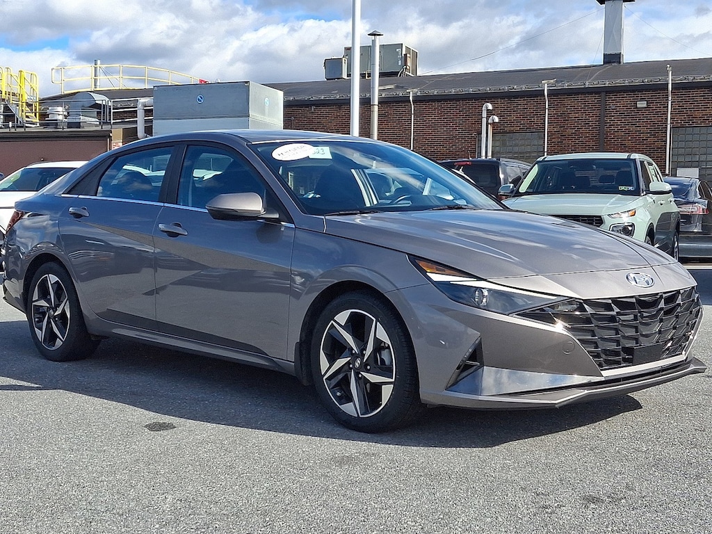 Certified 2022 Hyundai Elantra SEL Sedan