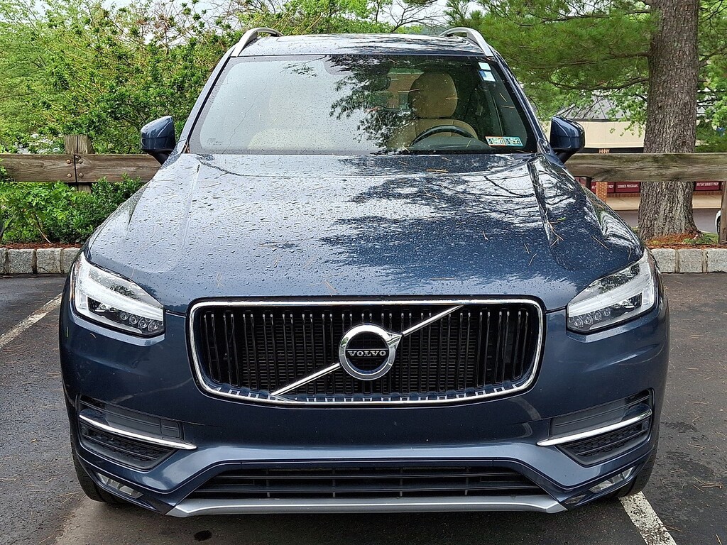 Used 2019 Volvo XC90 Momentum SUV