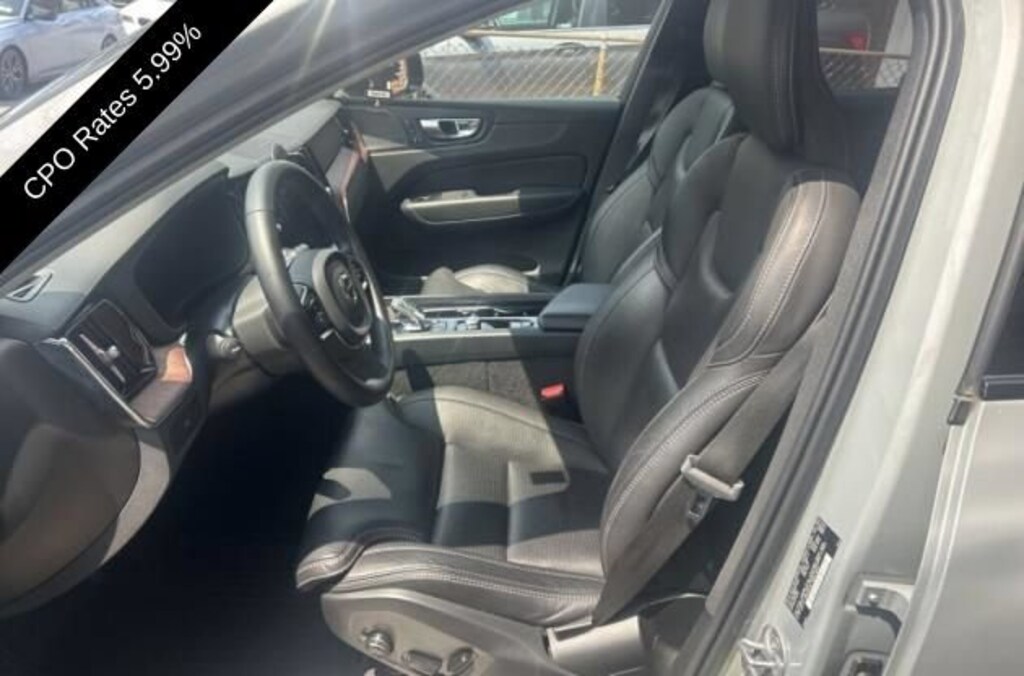 Certified 2024 Volvo XC60 Ultimate Dark Theme SUV