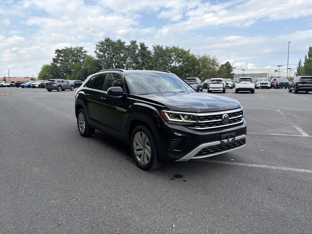 Certified 2023 Volkswagen Atlas Cross Sport 2.0T SE w/Technology SUV
