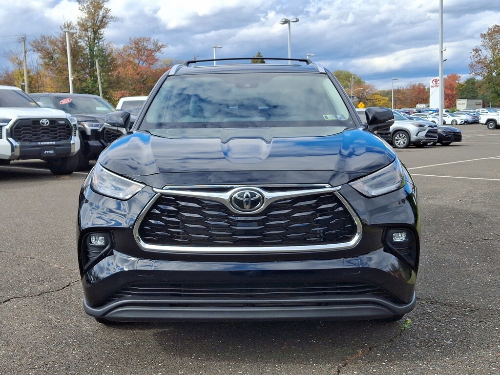 Used 2022 Toyota Highlander XLE SUV