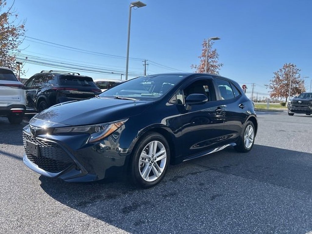 Used 2021 Toyota Corolla Hatchback SE Hatchback