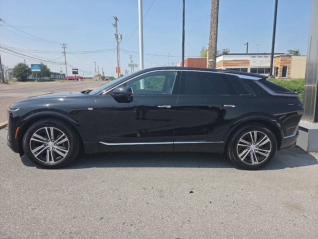 Used 2024 Cadillac Lyriq Luxury SUV