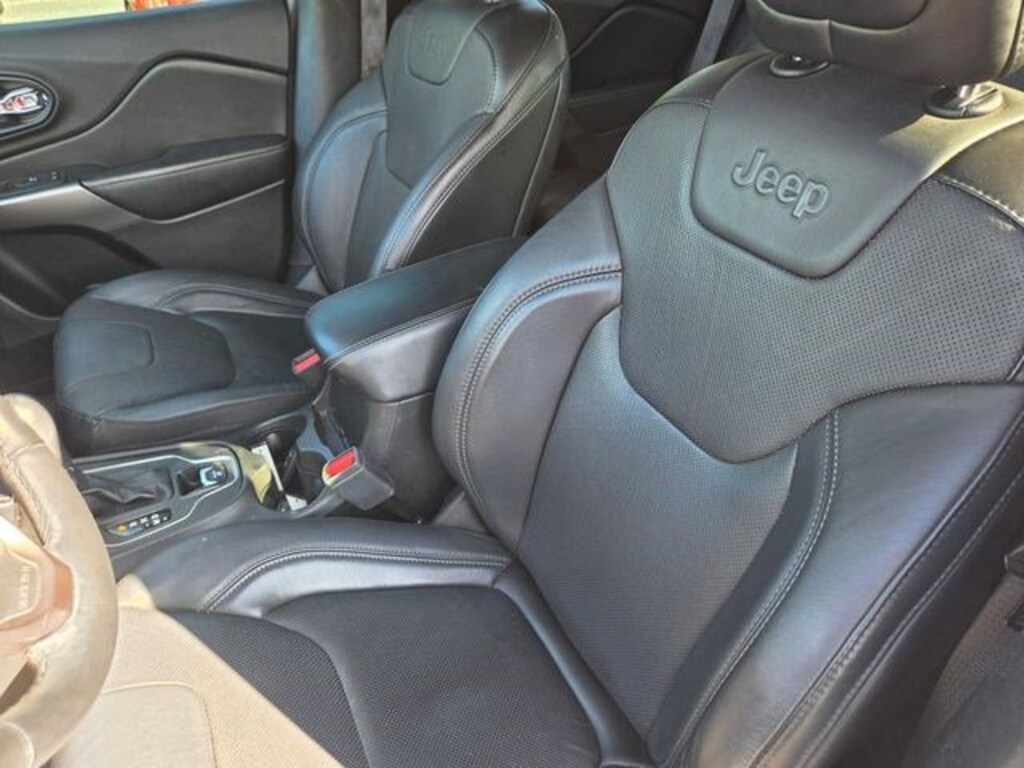 Used 2021 Jeep Cherokee Latitude Lux SUV