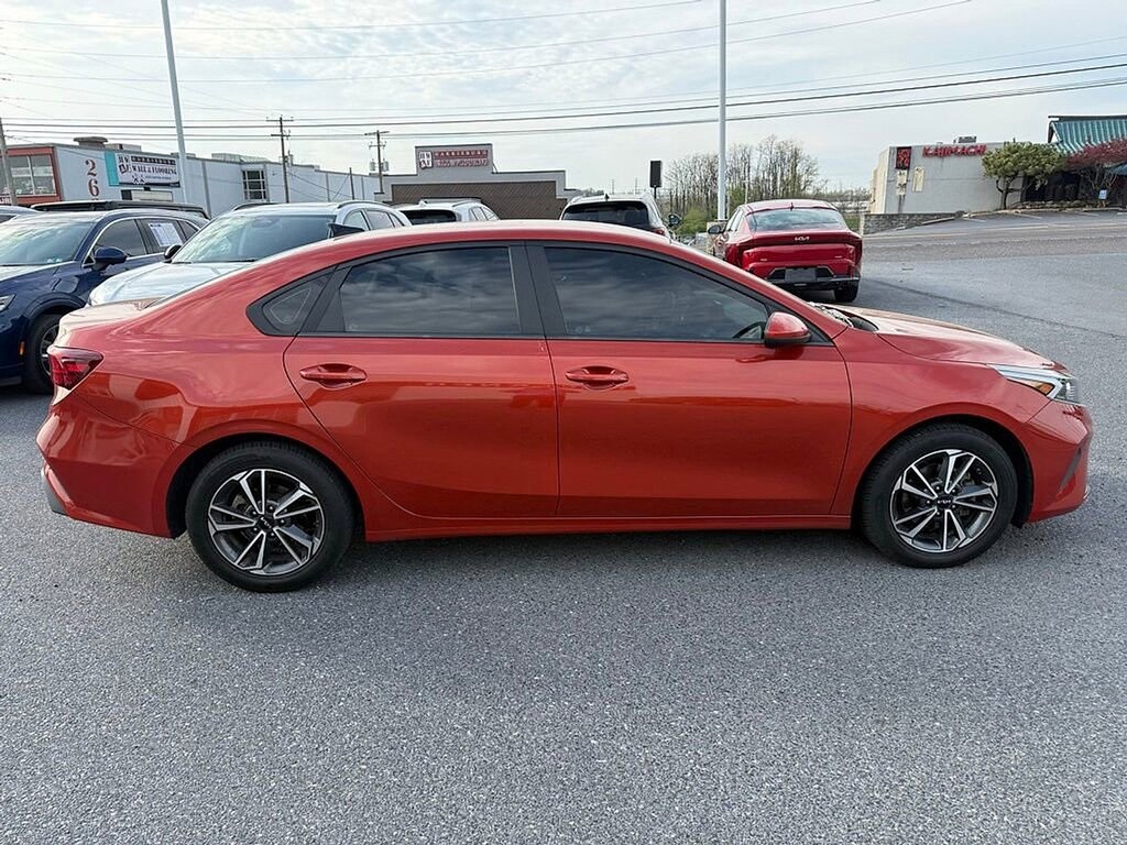Used 2022 Kia Forte LXS Sedan