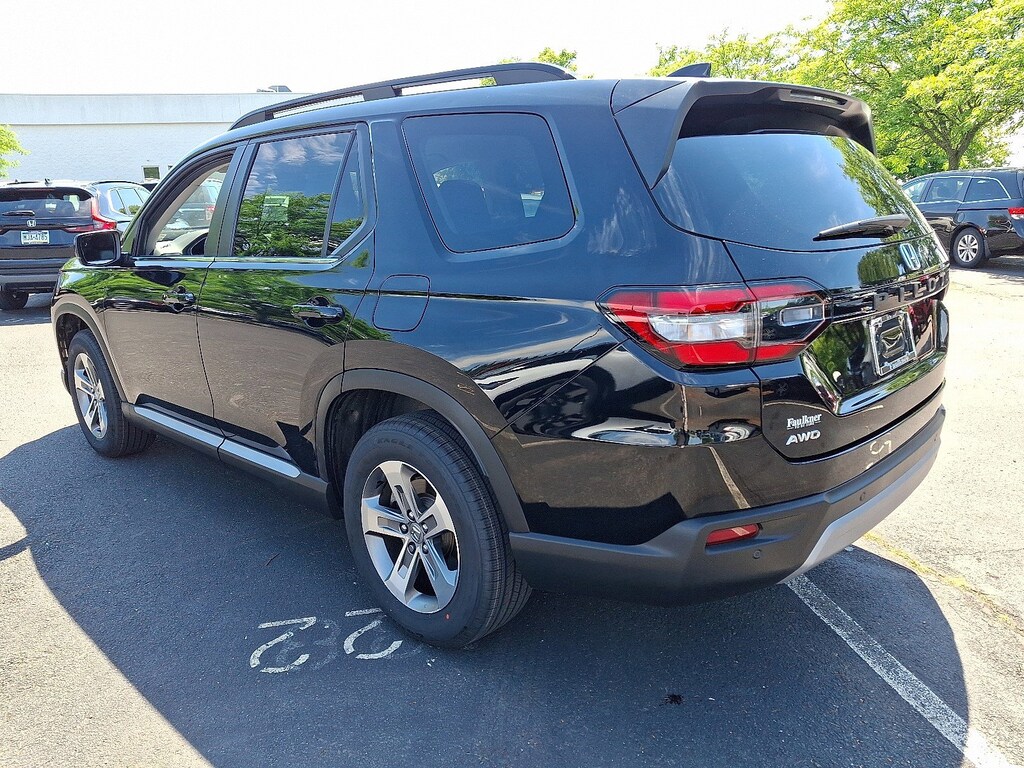 Certified 2023 Honda Pilot EX-L 8 Passenger SUV
