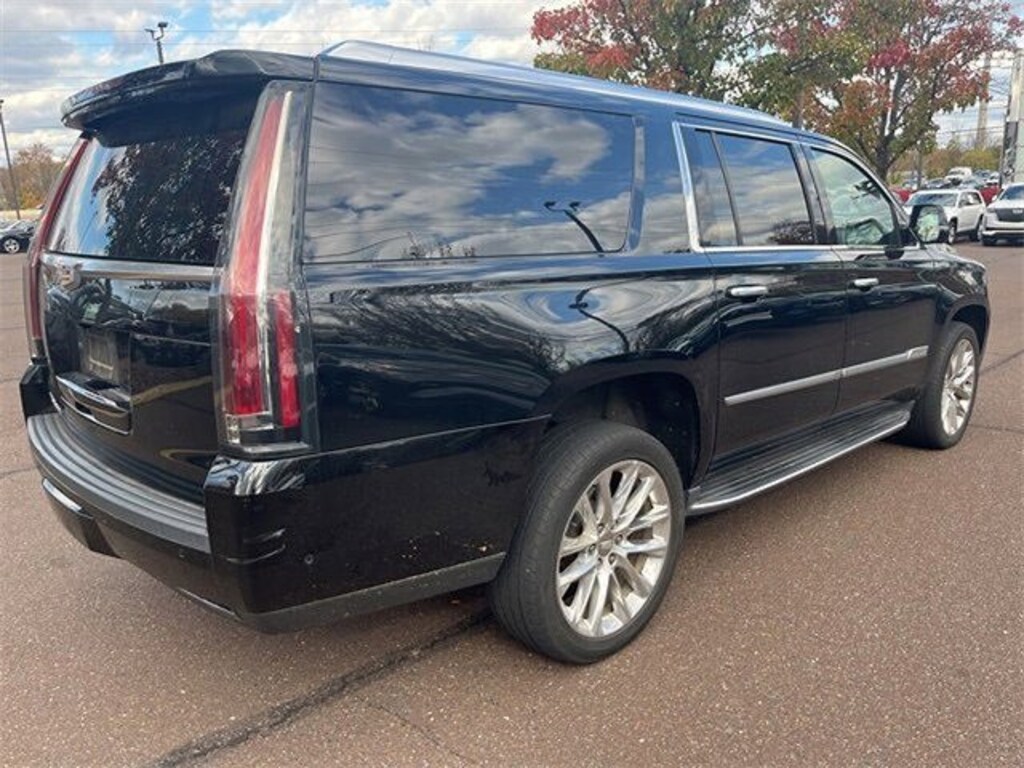 Used 2019 Cadillac Escalade ESV Luxury SUV