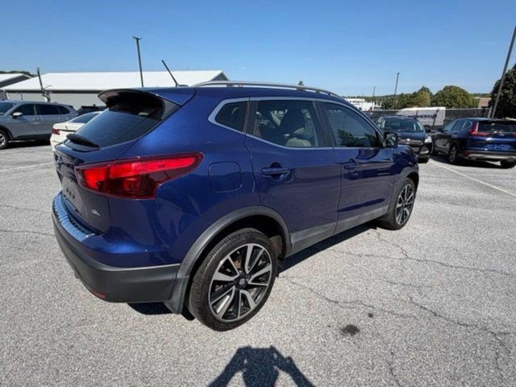 Used 2018 Nissan Rogue Sport SL SUV