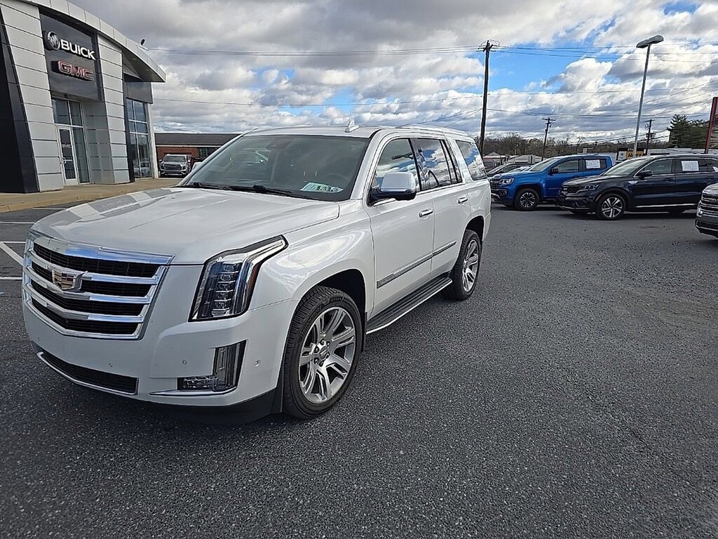 Used 2020 Cadillac Escalade Luxury SUV