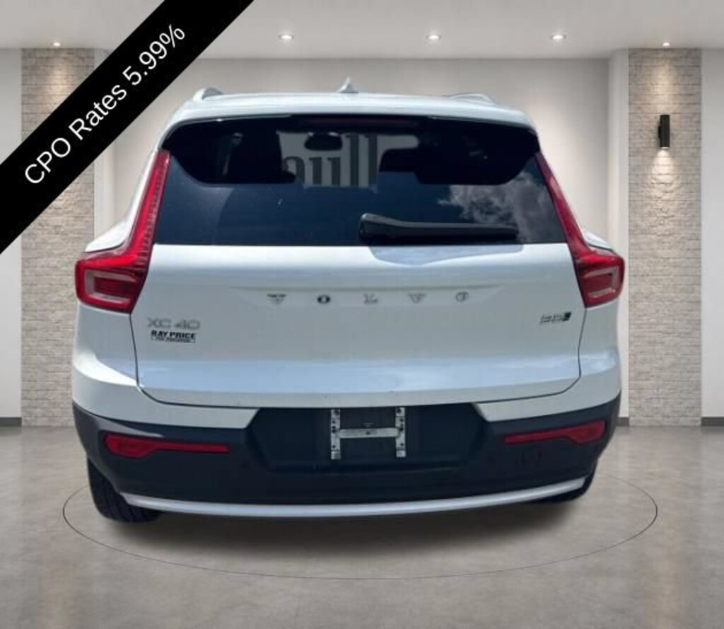 Certified 2024 Volvo XC40 Plus Bright Theme SUV