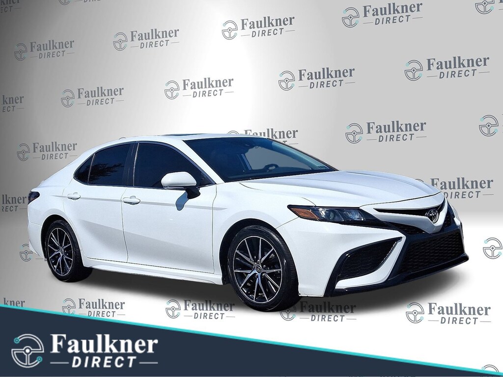 Used 2023 Toyota Camry SE Sedan