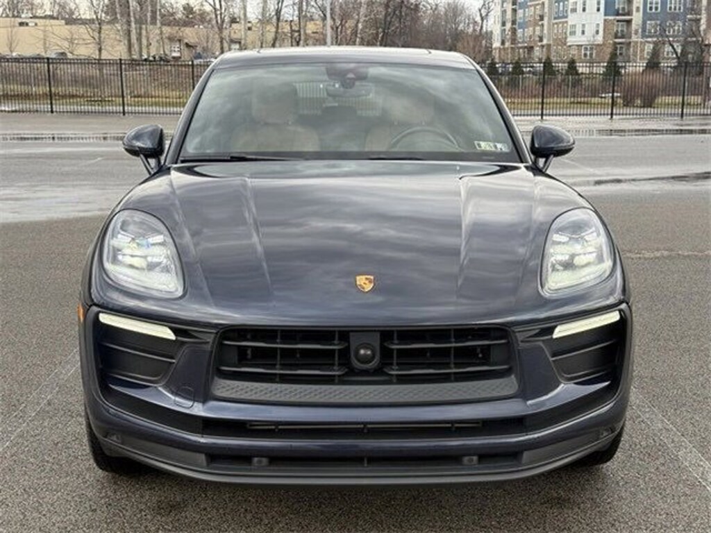 Used 2023 Porsche Macan T SUV