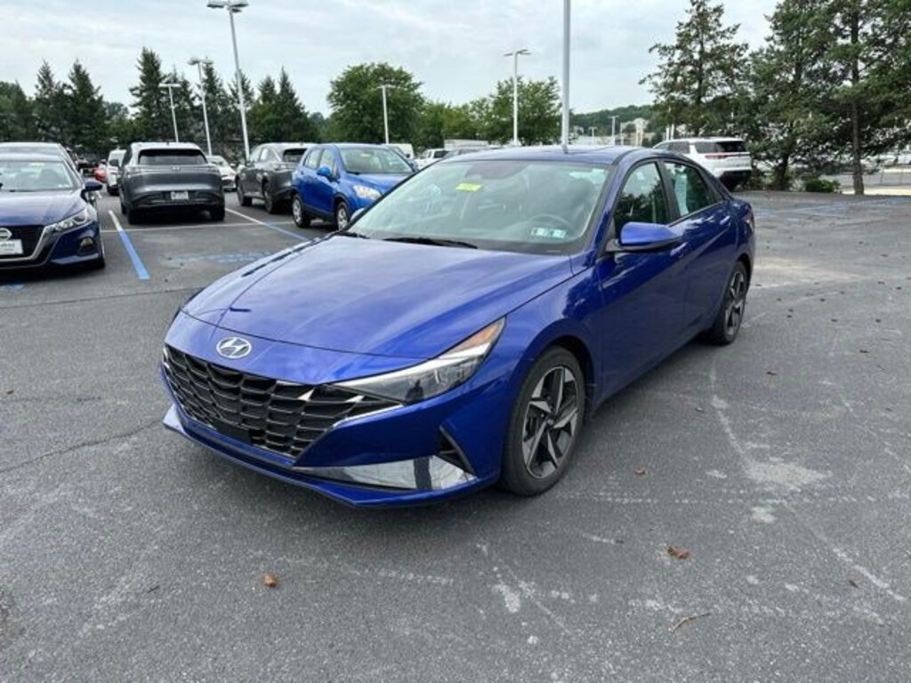 Used 2023 Hyundai Elantra Limited Sedan