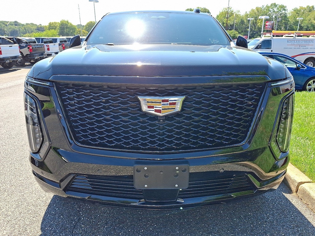 Used 2025 Cadillac Escalade ESV 4WD Sport SUV
