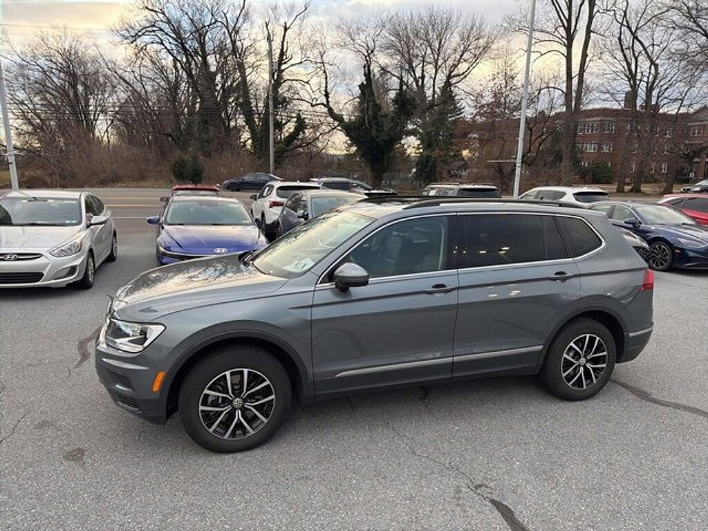 Used 2021 Volkswagen Tiguan SE SUV