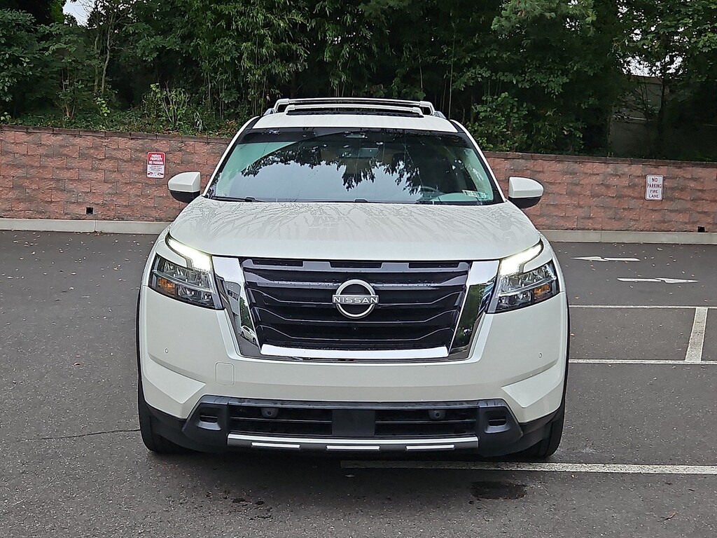 Certified 2024 Nissan Pathfinder Platinum SUV