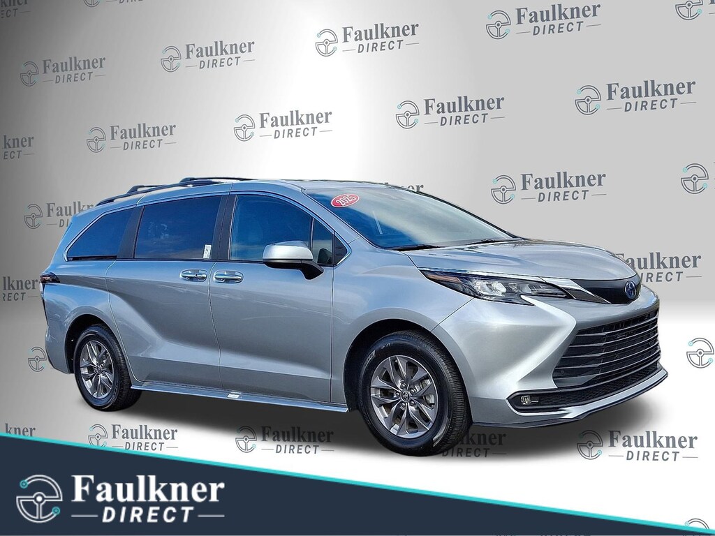 Certified 2025 Toyota Sienna XLE Van Passenger Van