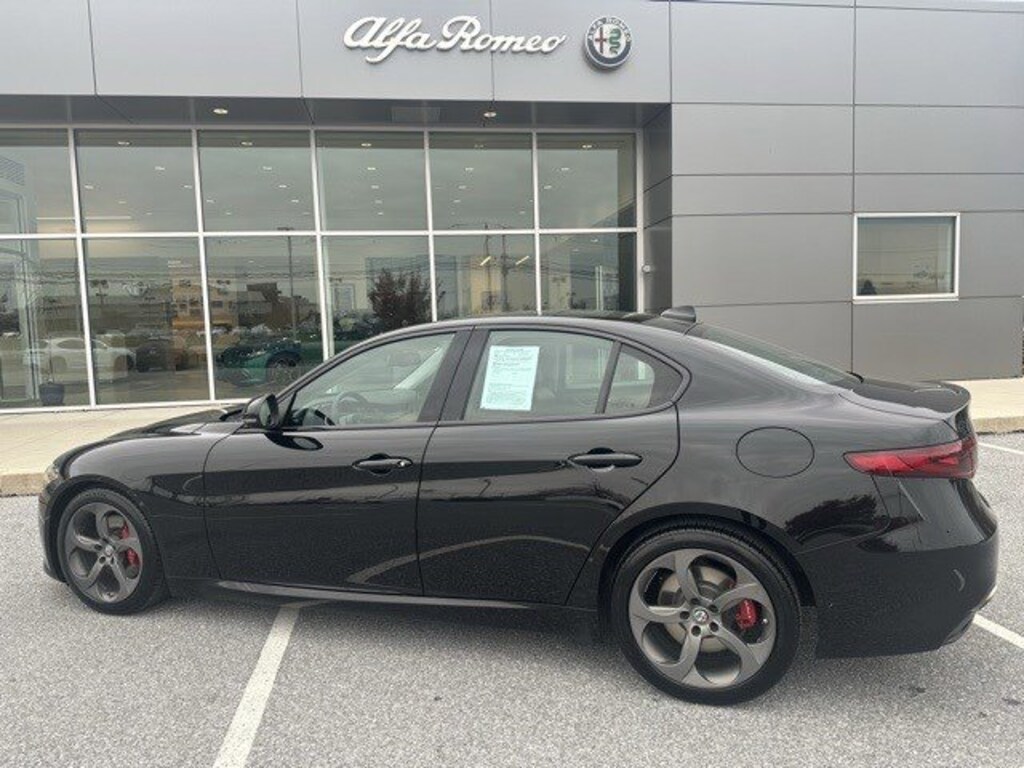 Used 2018 Alfa Romeo Giulia Sedan